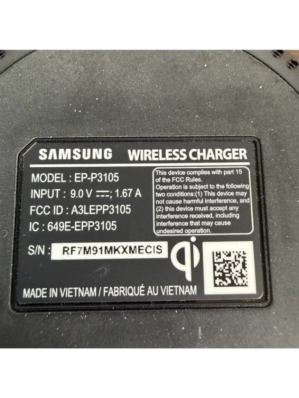 Samsung EP-P3105 Qi Wireless Charging Pad, Matte Black Desktop Charger 5018